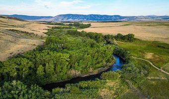 84 Bow Fiddle Ranch Rd, Centennial, WY 82070