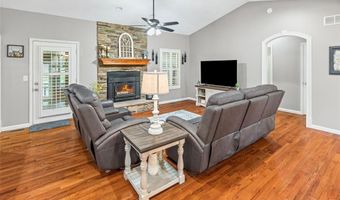 100 Windsor Dr, Alton, IL 62002