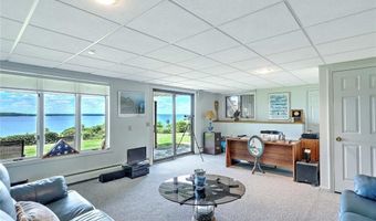 129 Seaside Dr, Jamestown, RI 02835