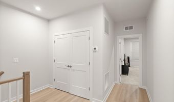 43812 MIDDLEWAY Ter, Ashburn, VA 20147
