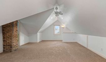 1604 N CLARK St, Appleton, WI 54911