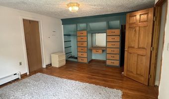 46 Queensland Rd, Billerica, MA 01862