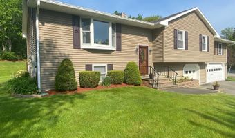 5 Michael Dr, Baileyville, ME 04694