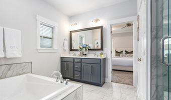 21933 Shearwater Dr, Athens, AL 35613