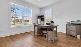 20 Hannah Lee Rd, Barnegat, NJ 08005