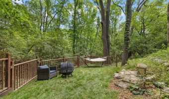3427 E Dobson Pl, Ann Arbor, MI 48105