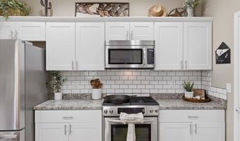 522 AVALON Ct, Albany, OR 97322