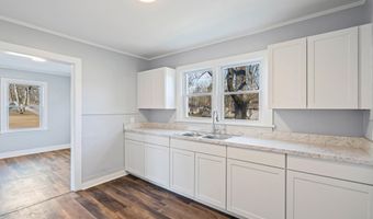 210 West St, Batesville, MS 38606