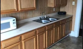 39 S Arch Ave Apt #2, Alliance, OH 44601