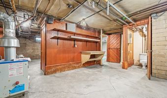 1134 Glamorgan St, Alliance, OH 44601