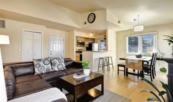 3425 Lakeshore Dr #4, Anchorage, AK 99517