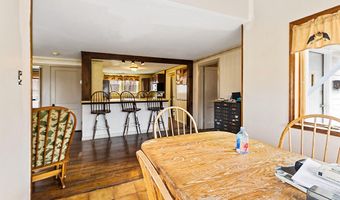 585 Riverside Dr, Augusta, ME 04330