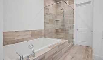 4066 Oak Cir, Addison, TX 75001