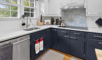 5703 CROMWELL Dr, Bethesda, MD 20816