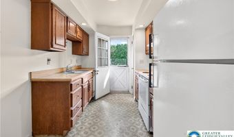 168 Springhouse Rd, Allentown, PA 18104