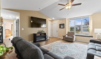 707 18th St SE, Altoona, IA 50009