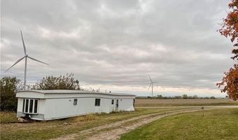 8785 NW Glenwood Rd, Amity, MO 64422