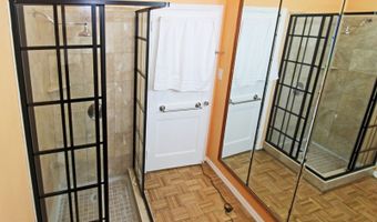 105 Penn Ave, Andover, NJ 07801