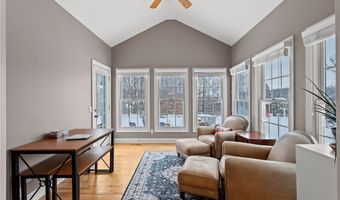 635 Prestige Woods Blvd, Aurora, OH 44202