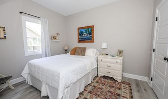 18750 Eisley Cv, Auburn, IN 46706