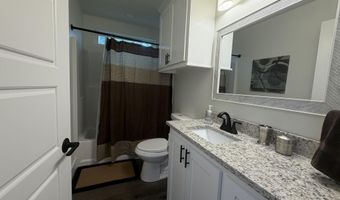 4060 Cardinal St, Bay St. Louis, MS 39520