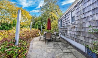 50 Mole Pl, Amityville, NY 11701