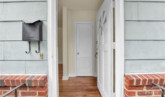 30 Goebel Ave, Savannah, GA 31404