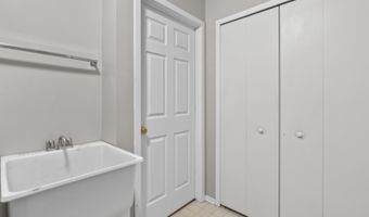 1696 Reserve Ct, Ann Arbor, MI 48103