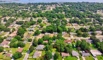 2154 Floyd Dr, Biloxi, MS 39531