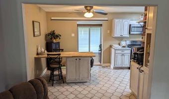 703 Redfern Dr, Beech Grove, IN 46107