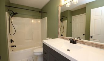 22 Main St 5-32, Danbury, CT 06810