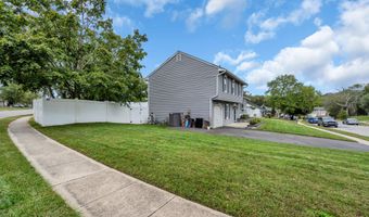 41 Deck St, Barnegat, NJ 08005