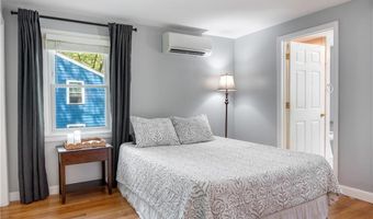 190 Brookhaven Rd, North Kingstown, RI 02852