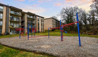 5207 NEWTON St 203, Bladensburg, MD 20710