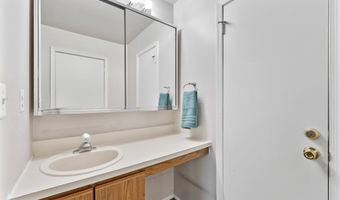 4 DEERFIELD Ct, Bordentown, NJ 08505