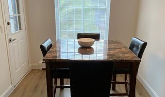 6 Canterbury Ct 6, Brookfield, CT 06804