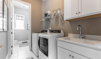 331 Oak Meadow Ln, Angier, NC 27501