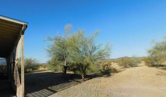 42770 Winema Dr, Bouse, AZ 85325