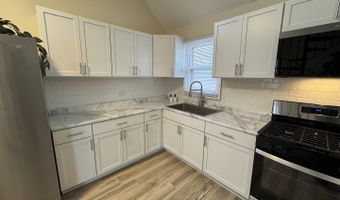 42309 N Woodbine Ave, Antioch, IL 60002