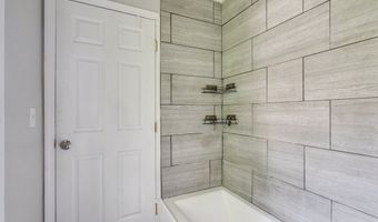 340 Crosby St, Akron, OH 44303
