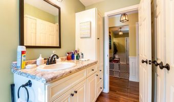 114 Garden Cir, Auburn, ME 04210