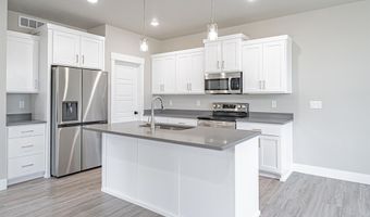 5600 Trueman St #B, Chubbuck, ID 83202