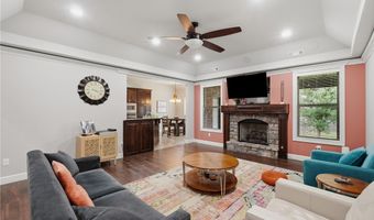 3705 SW Banbury Dr, Bentonville, AR 72713