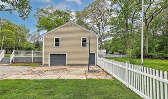 278 Sowams Rd, Barrington, RI 02806