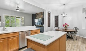 42738 N COURAGE Trl, Anthem, AZ 85086