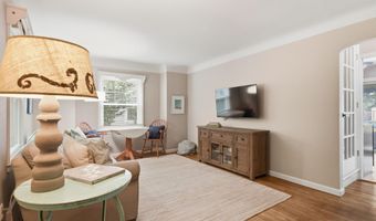 2104 Arborview Blvd, Ann Arbor, MI 48103