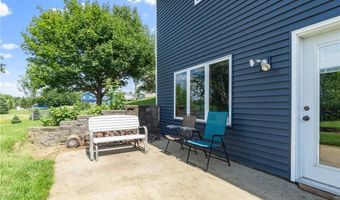 810 Latoka View Ct SW, Alexandria, MN 56308