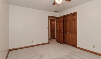 1250 Bur Oak Ct, Avon, IN 46123