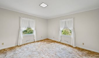 33 Lake St, Badin, NC 28009