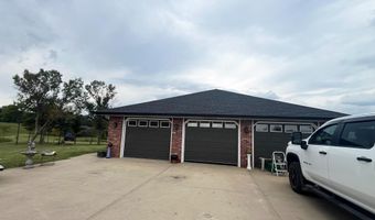 27450 SW 32nd Rd, Beatrice, NE 68319